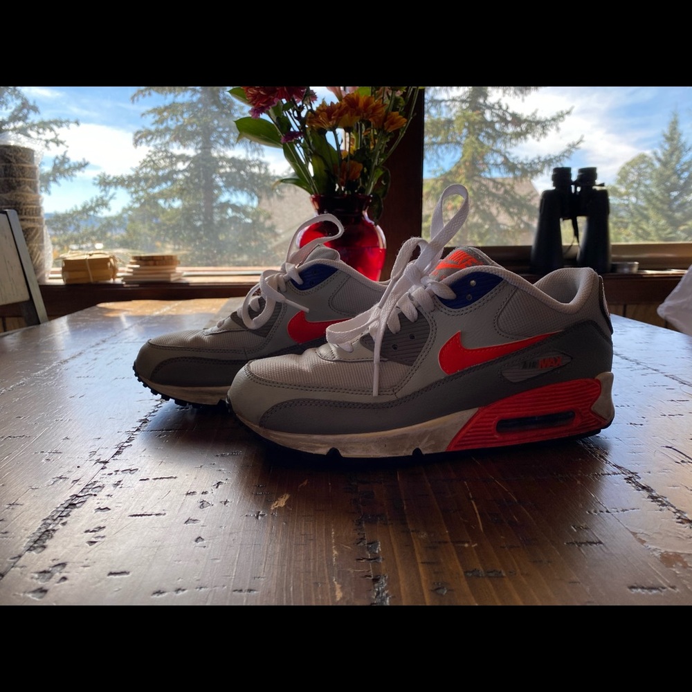 Nike Air Max - Picture 2 of 4